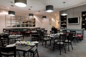 cptla-bar-restaurant-4276-hor-clsc